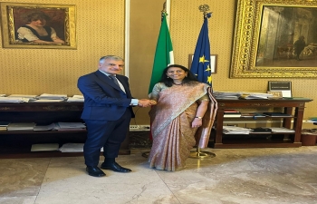 Ambassador of India Vani Rao & Consul General Lavanya Kumar called on the Prefecture of Milan Dott. Claudio Sgaraglia on 13 September. They discussed various issues related to the welfare of the Indian community in Milan.